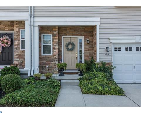106 Eagleview Ter