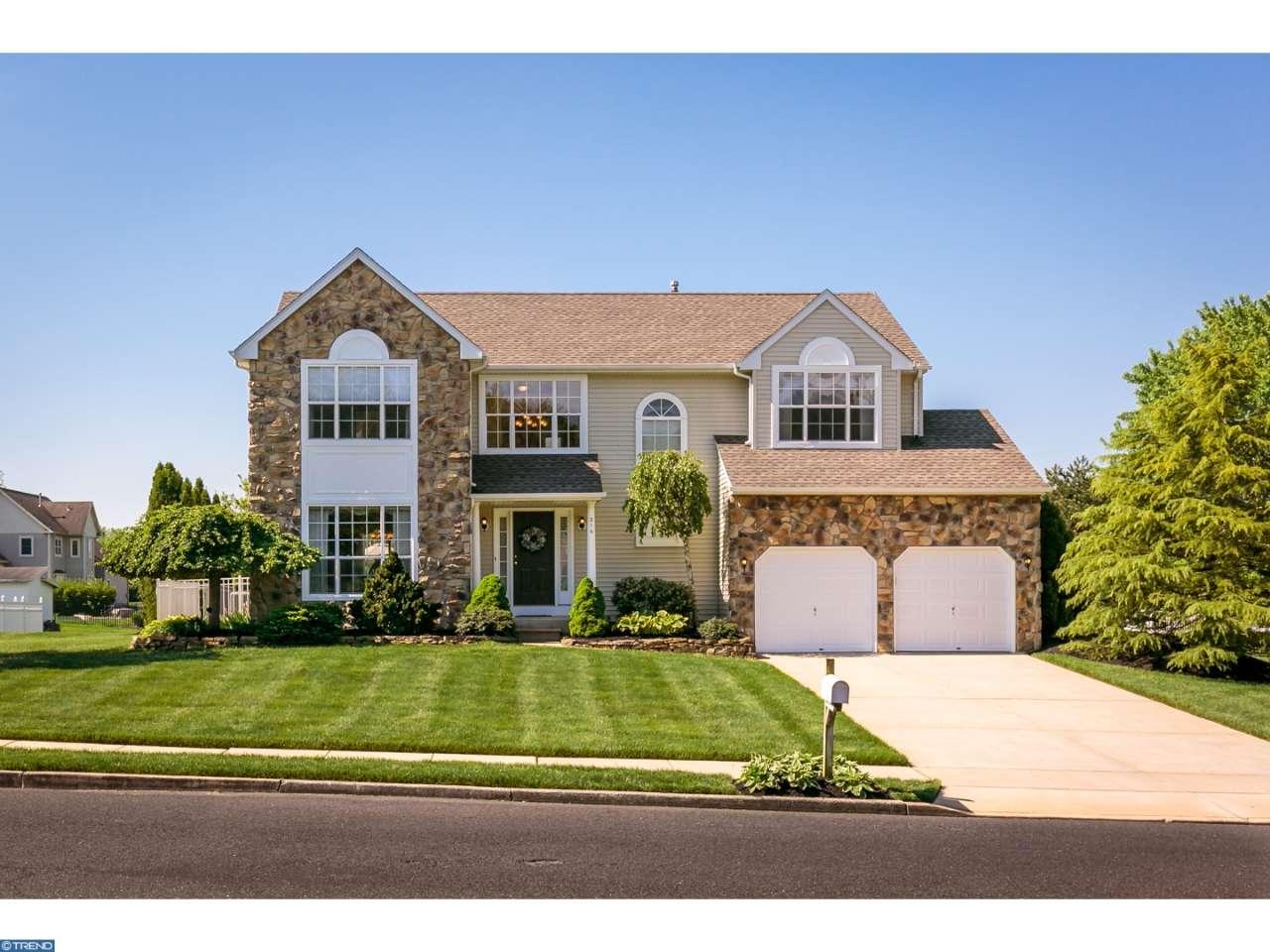 35 Maple Leaf Dr