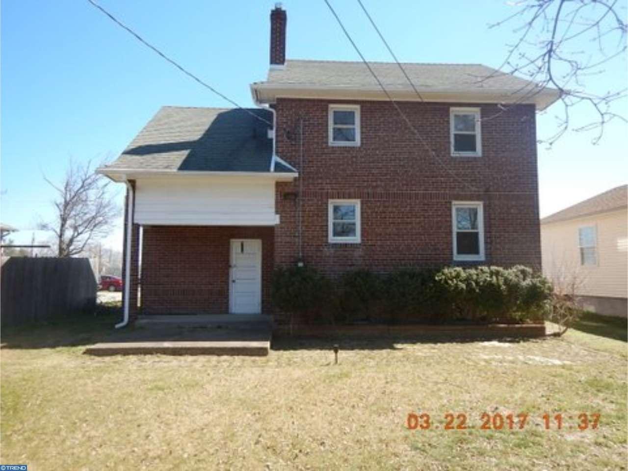 51 N School St