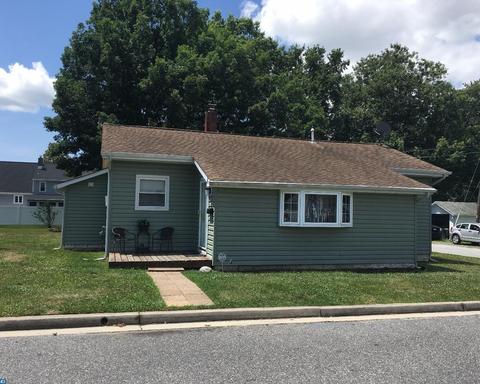 110 Lotus Ln