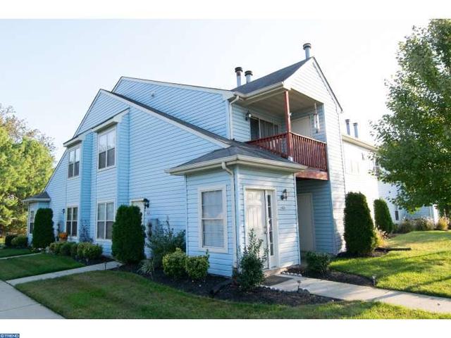 166 E Holly Ave