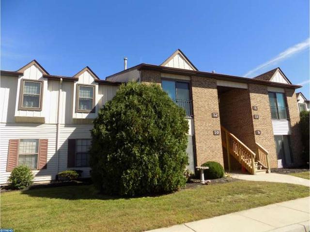 166 E Holly Ave