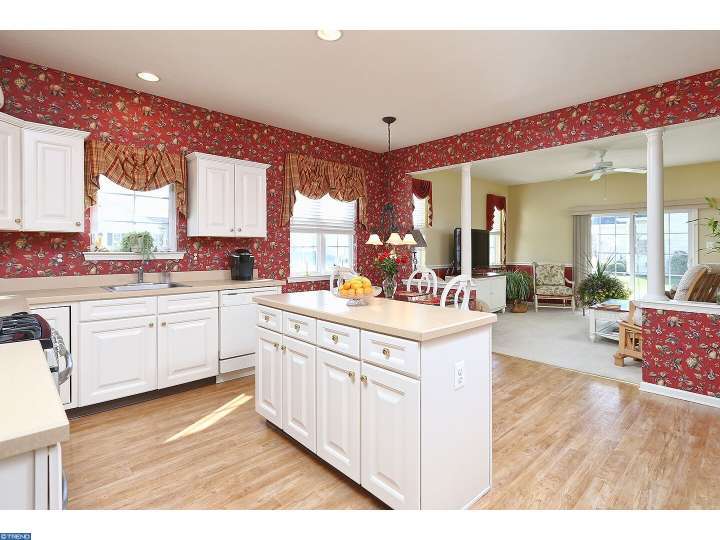 25 Pleasant Valley Dr
