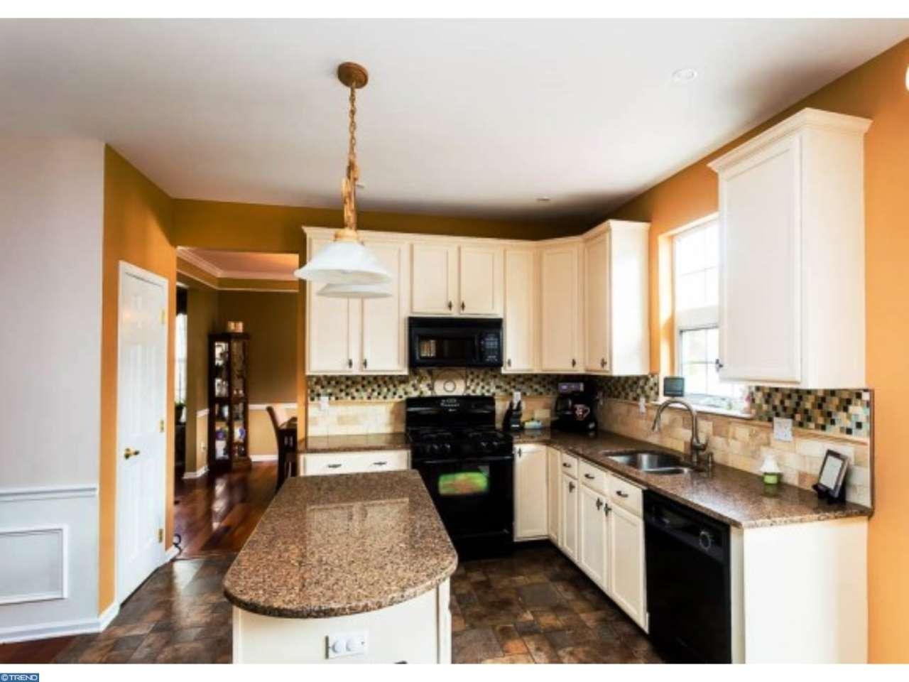 25 Nancy Ln