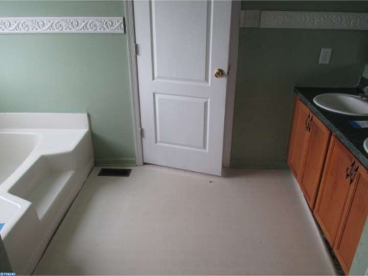 2 Spring Valley Dr