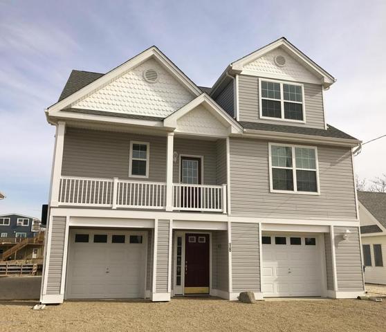 102 E Mariners Pt