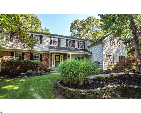 20 Fox Hill Dr