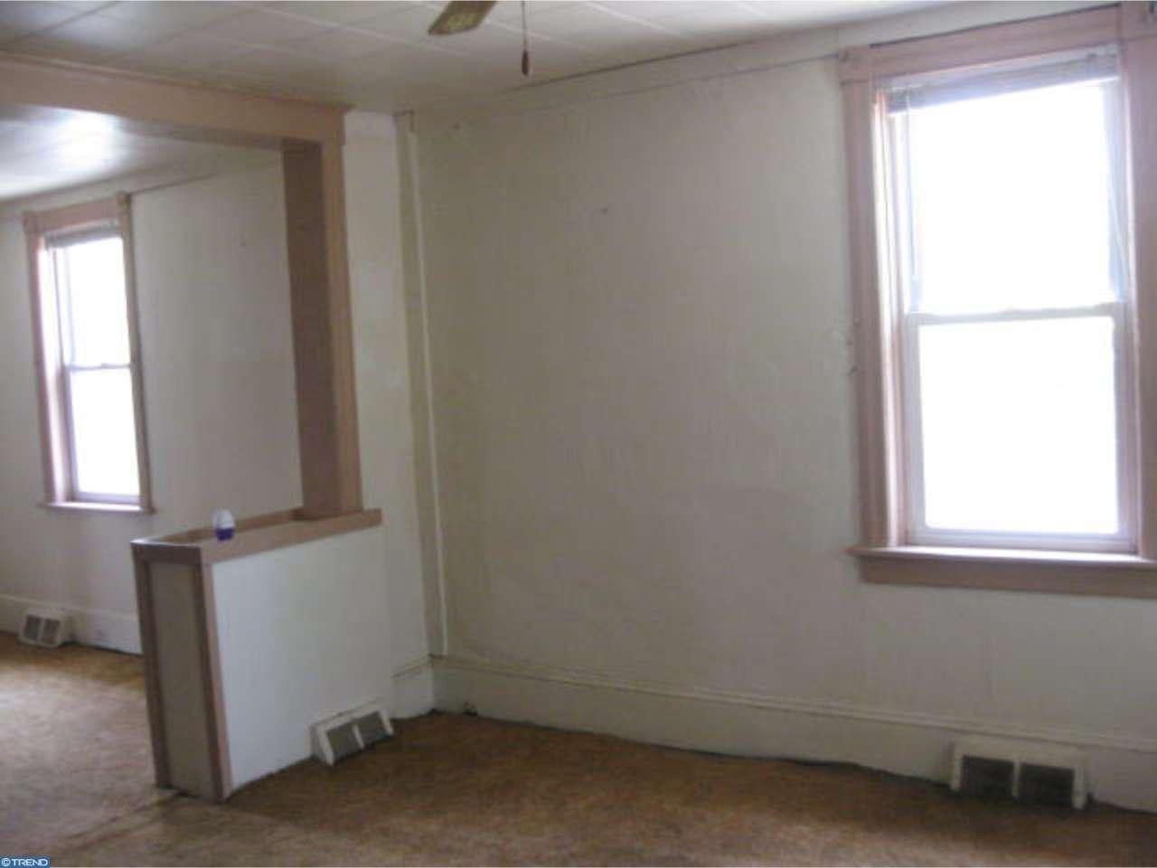 10 Roberts Ln
