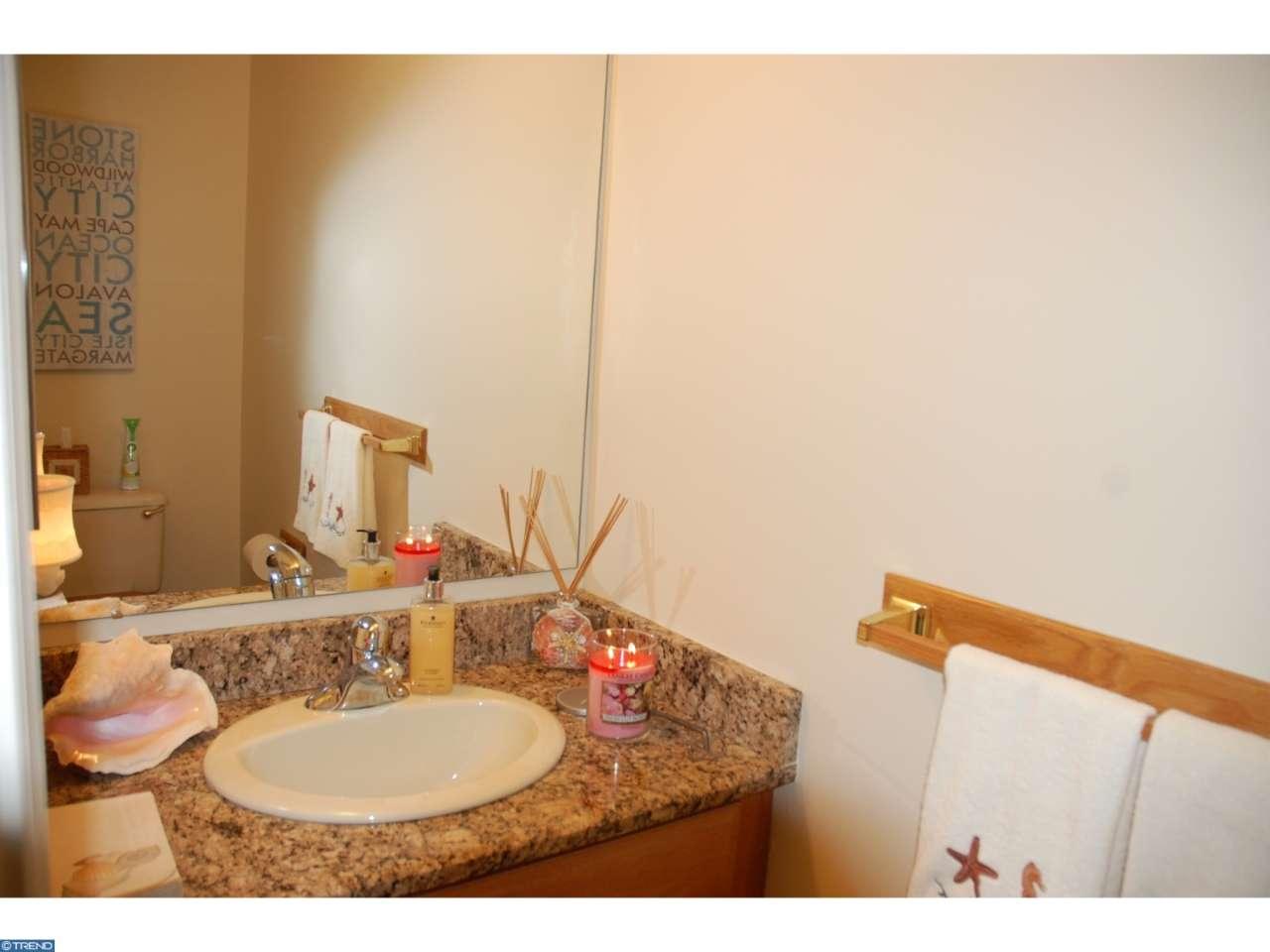 16 N Maple St #C1