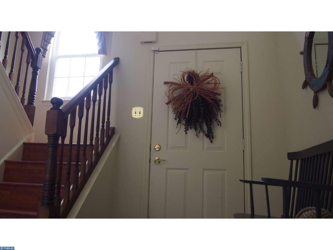 16 N Maple St #C1