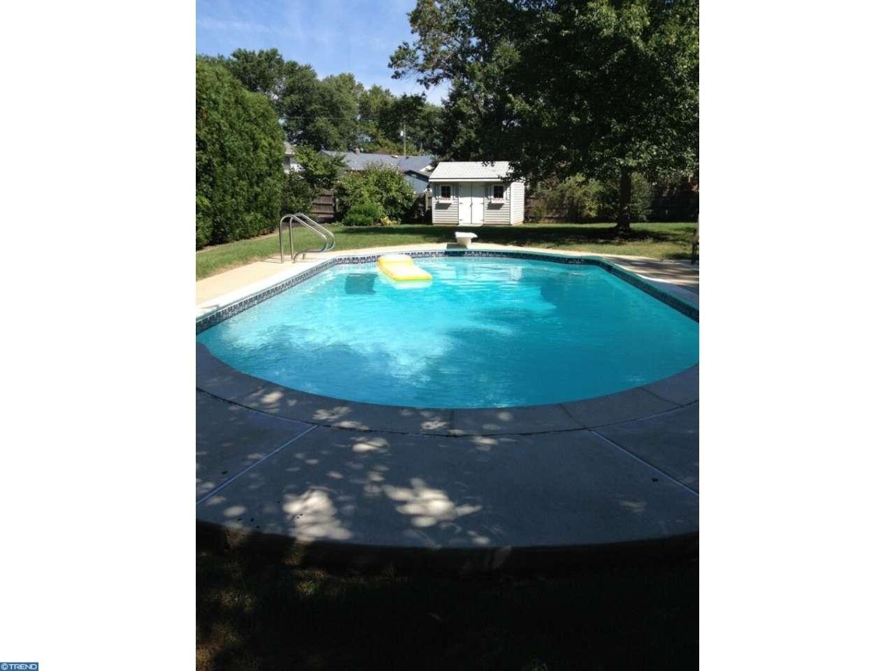 6 Kingsberry Ln