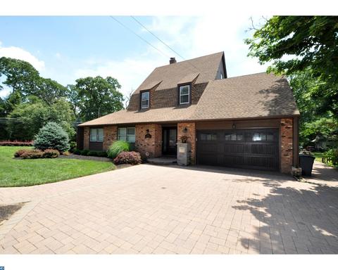 112 E Maple Ave