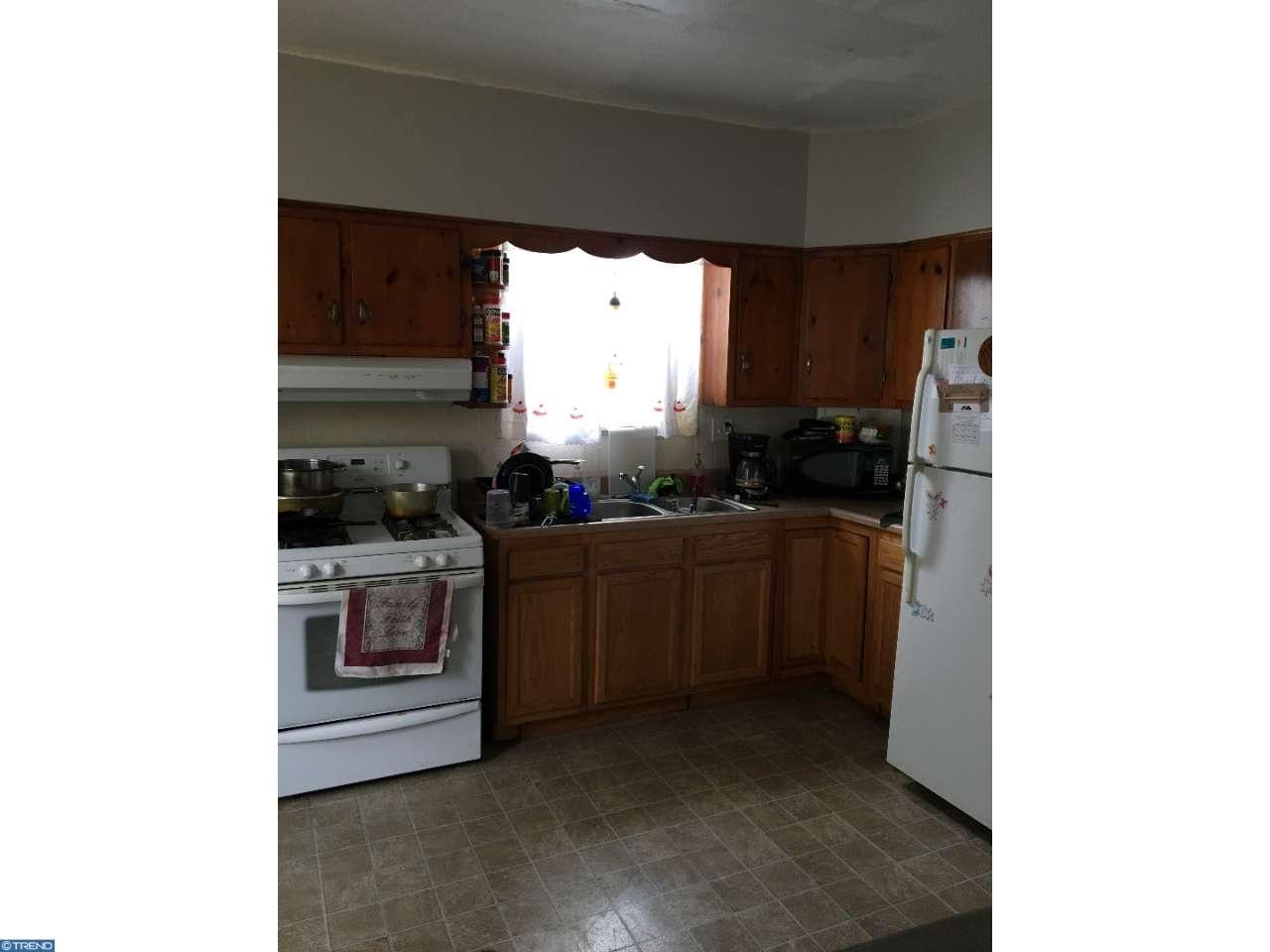 2249 Lexington Ave