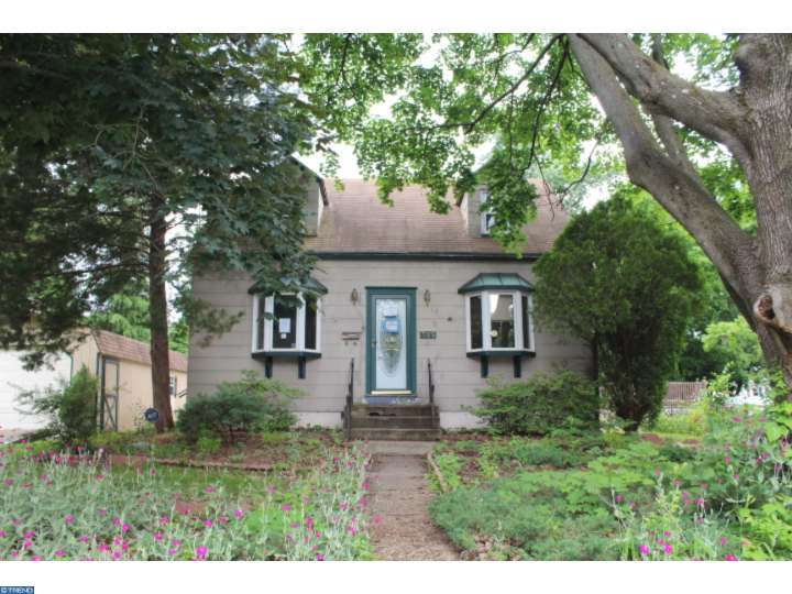 For Sale: 325 Engard Ave Pennsauken, NJ 08110