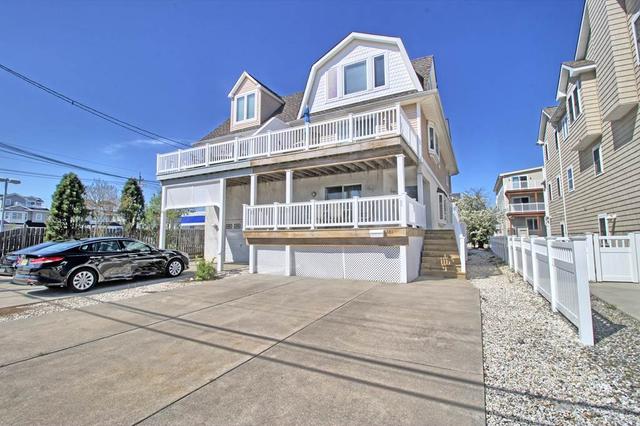 22 Seabreeze Ln