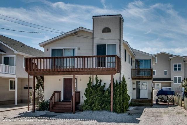 22 Seabreeze Ln