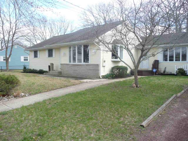 702 Scott Ave