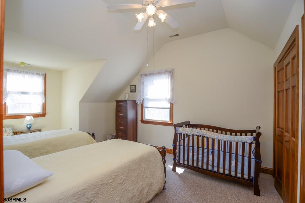 32 Wesley Ave