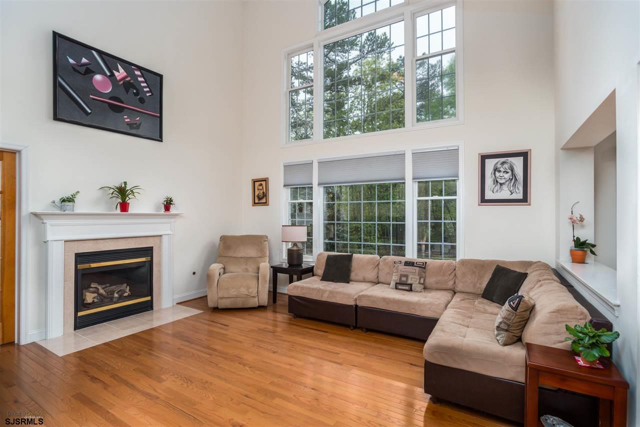 6 Preswyck Ln, Ocean View NJ 08230