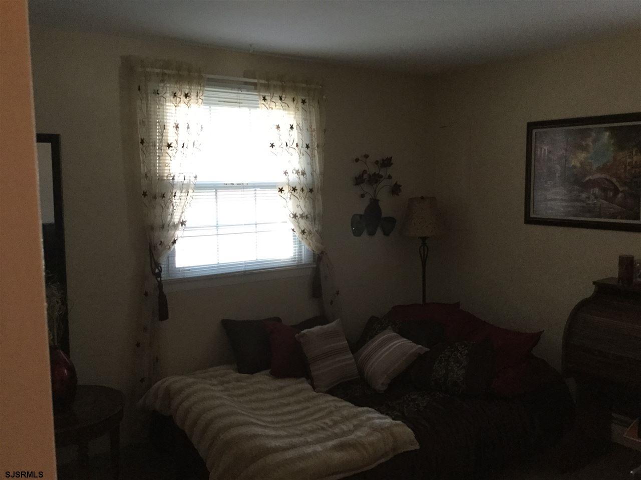 3 Edgewood Dr
