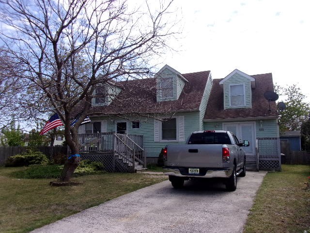 143 W Bates Ave