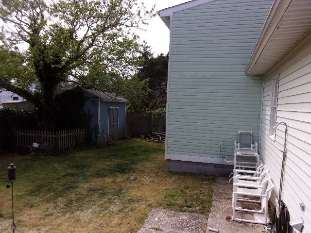 143 W Bates Ave