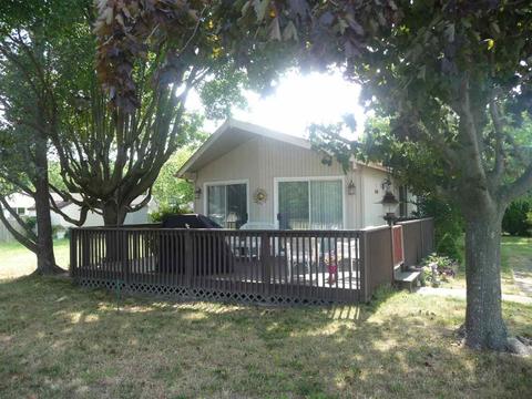 12 Village Rd