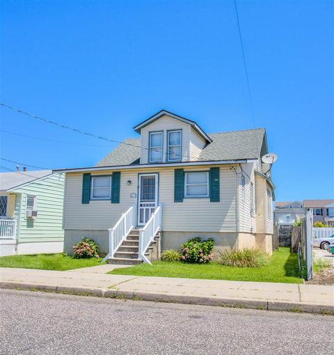 326 W Roberts Ave # 4
