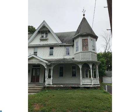95 N Elm St