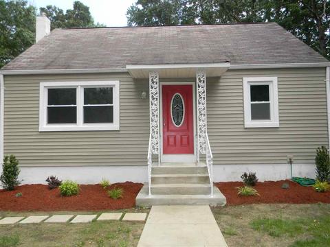 914 Van Gogh Ct