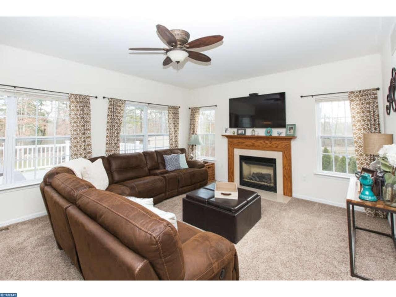 41 Lewis Dr