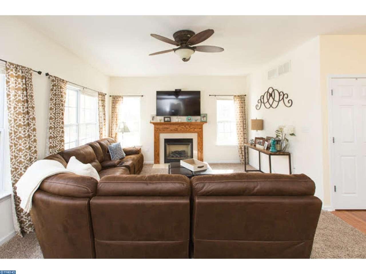 41 Lewis Dr