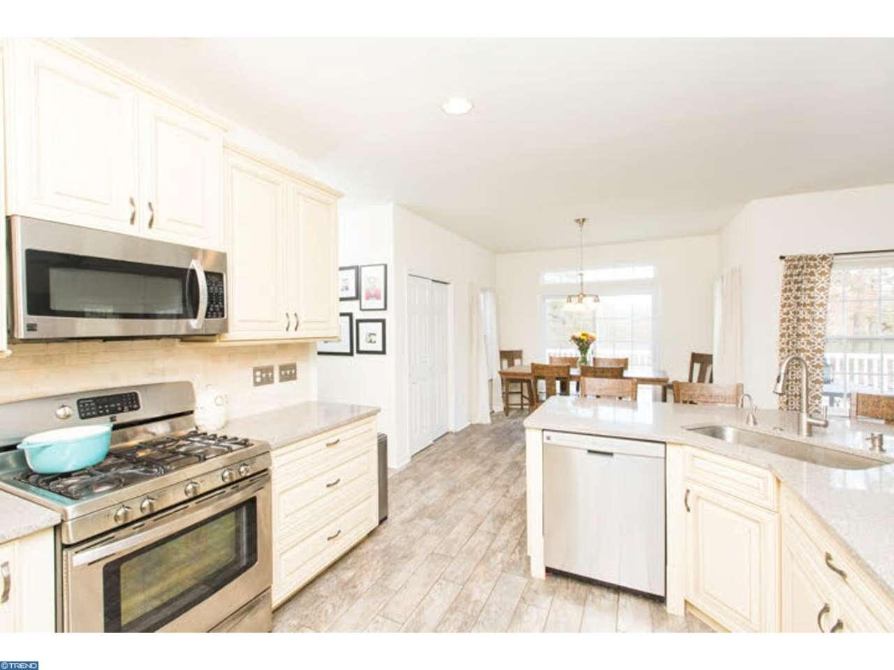 41 Lewis Dr