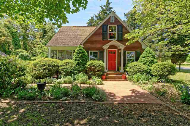 844 Hogbin Rd
