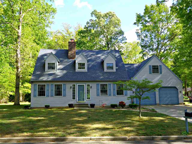 40 Sandy Dr