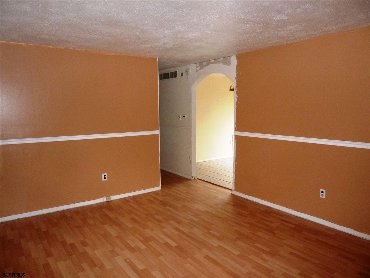 2725 N West Ave, Vineland NJ 08360