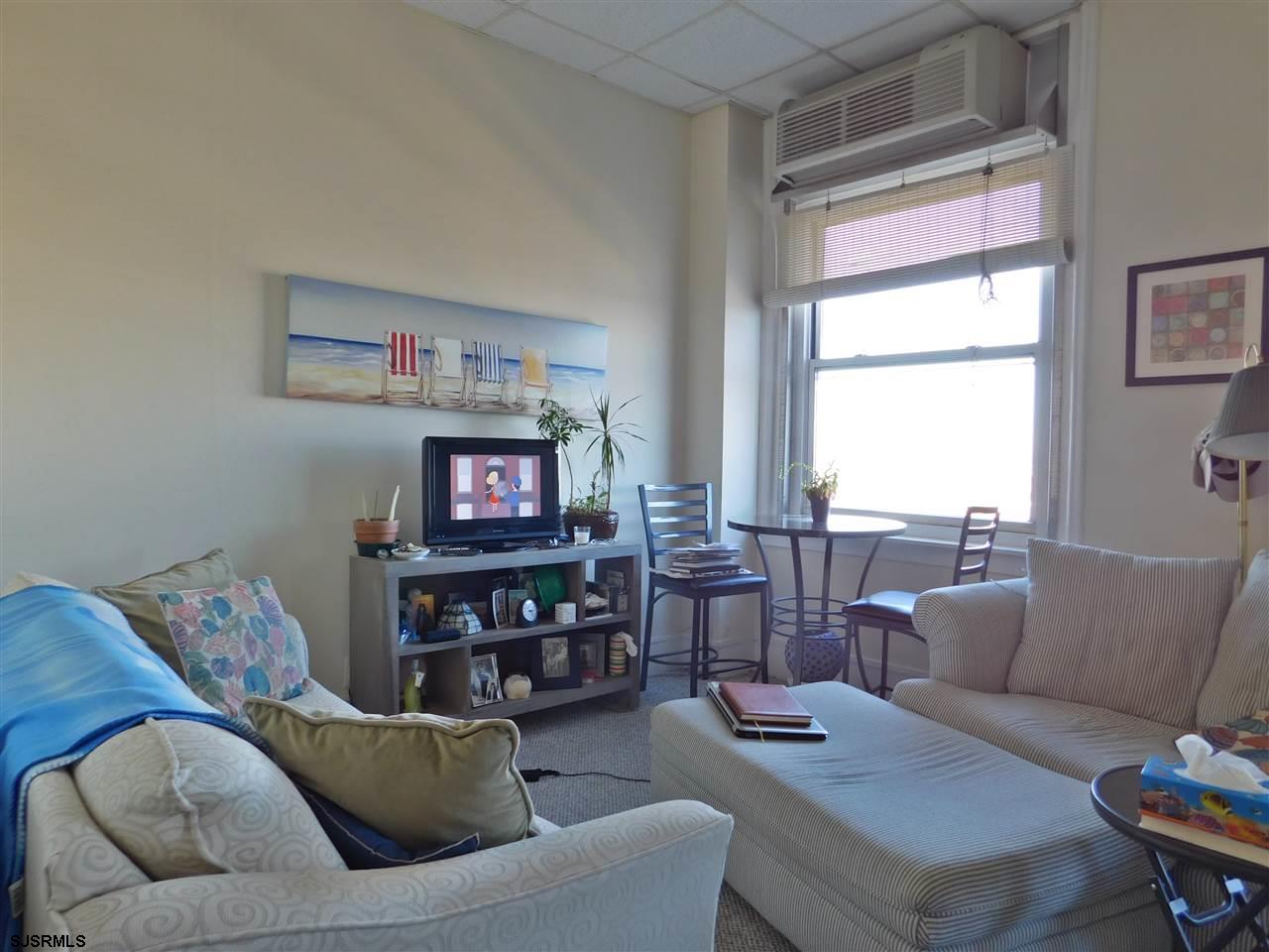 2721 Boardwalk #1607
