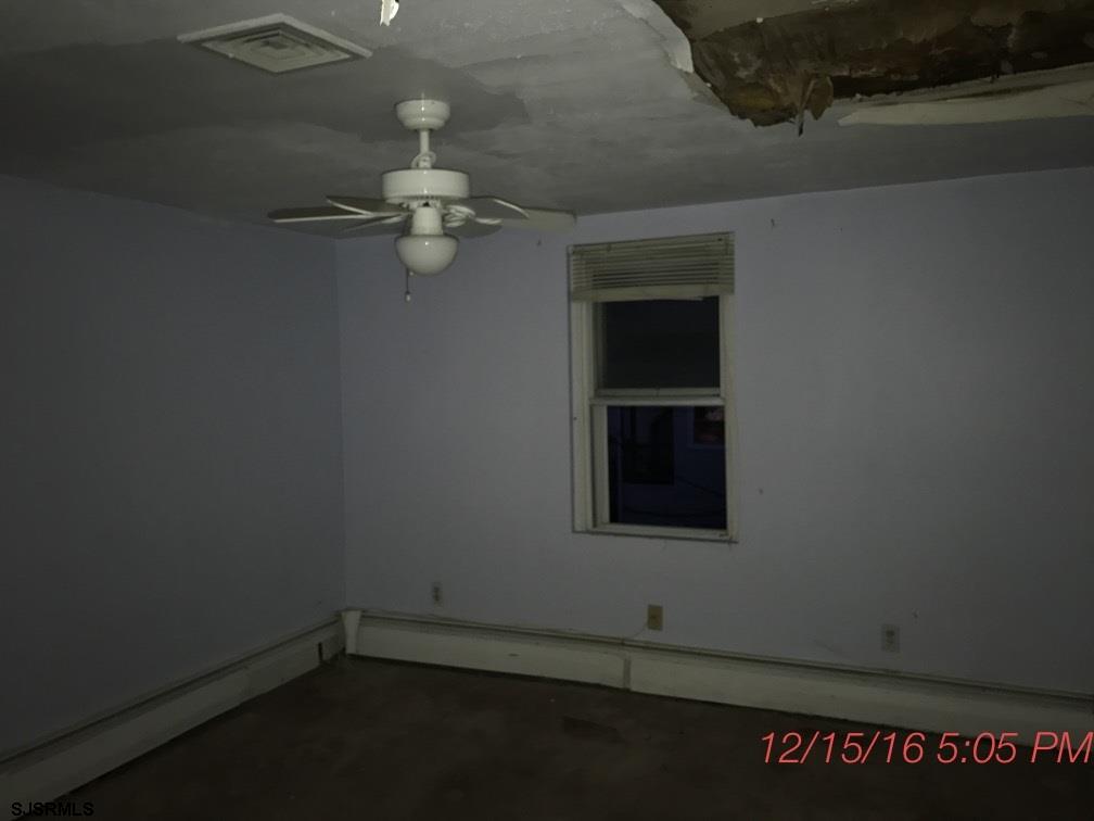 1 Victoria Pl