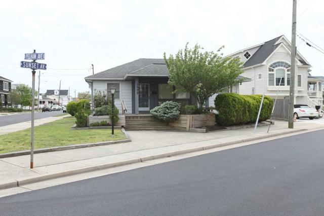 111 S 16th Ave #502