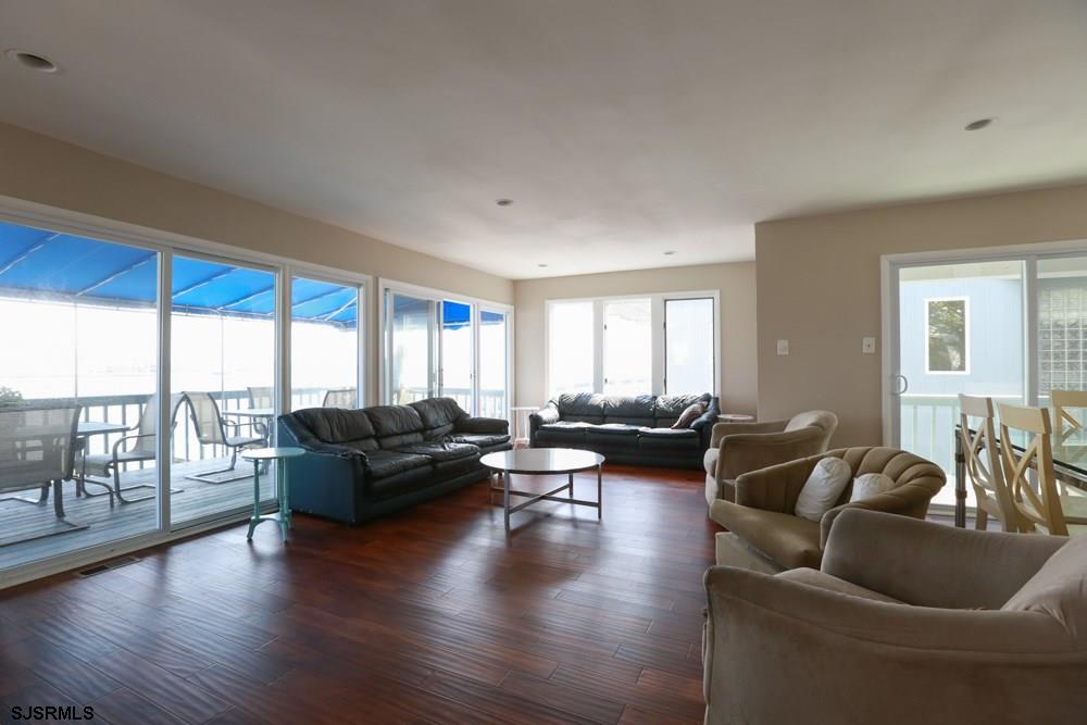 For Sale: 36 Seaview Dr Dr Longport, NJ 08403