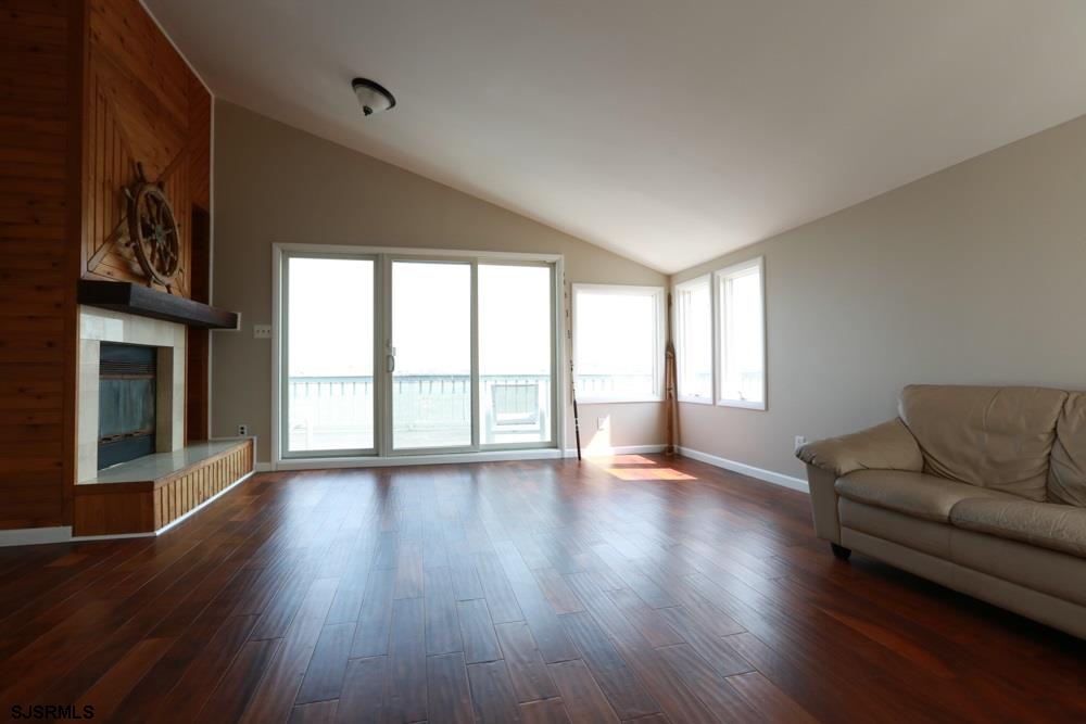 For Sale: 36 Seaview Dr Dr Longport, NJ 08403