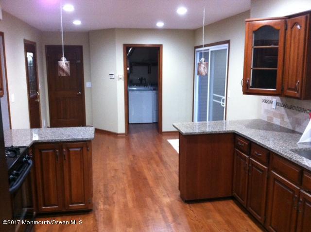 40 Roberts Rd
