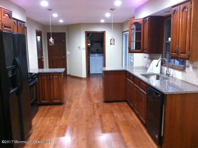 40 Roberts Rd