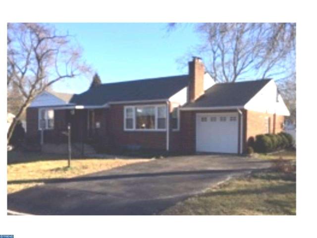 14 River Bank Dr