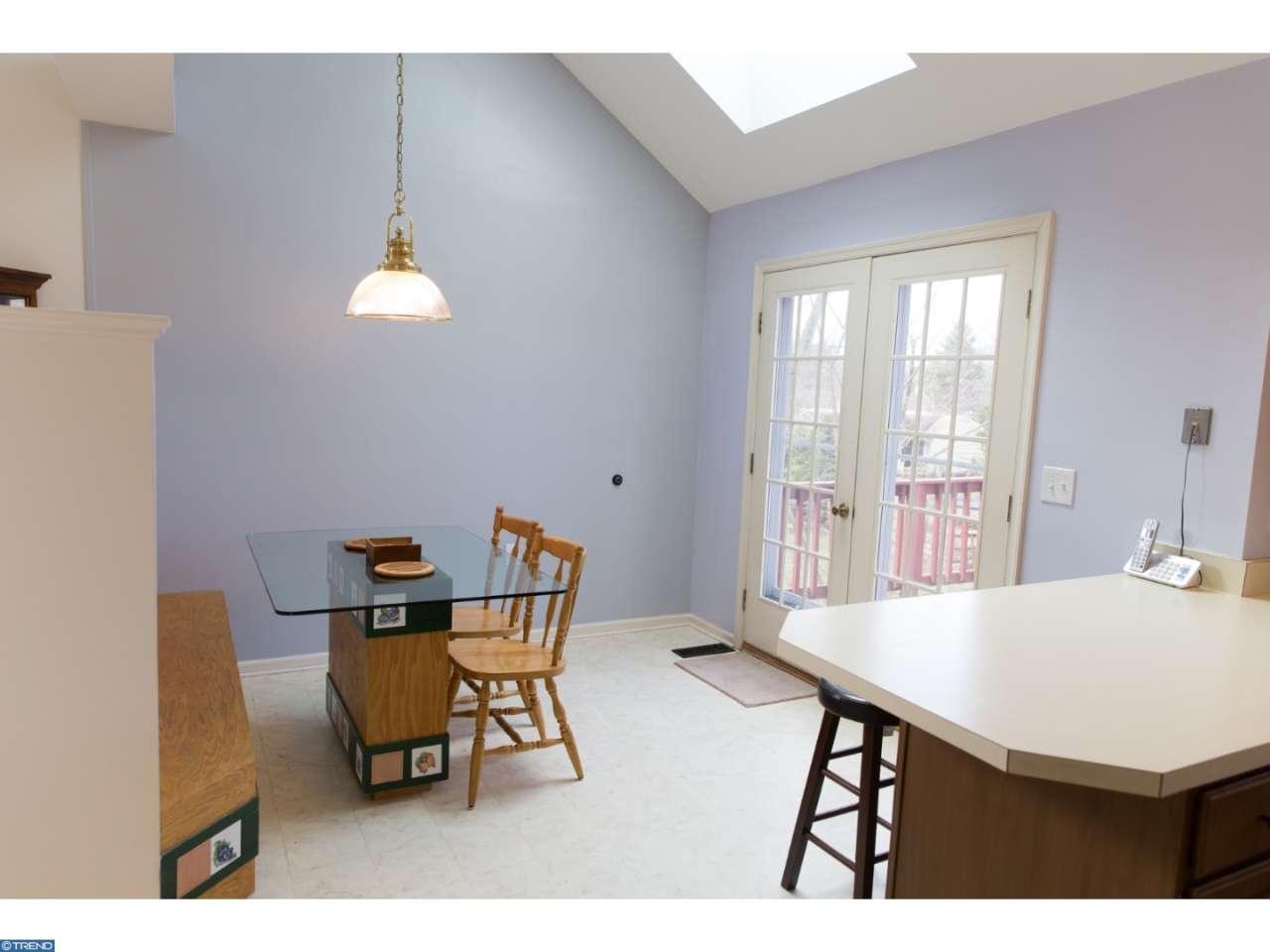 20 W Spring Hollow Dr