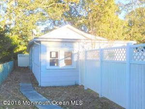 1905 Lilly Ln