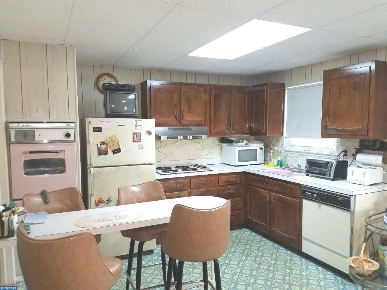 36 Villanova Dr