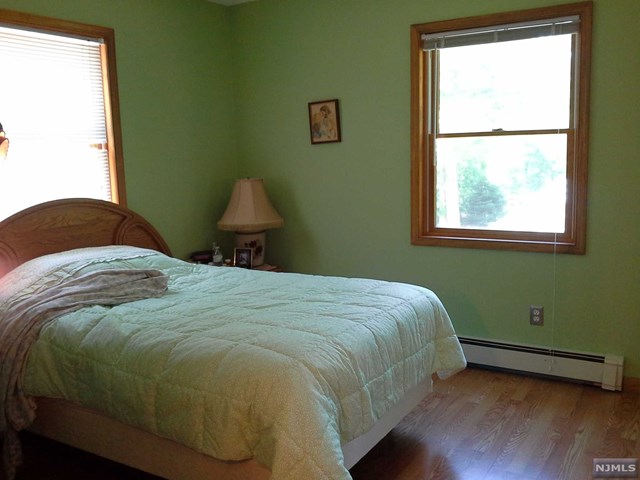 For Sale: 224 Frank Applegate Rd Jackson, NJ 08527
