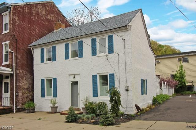 28 S Main St