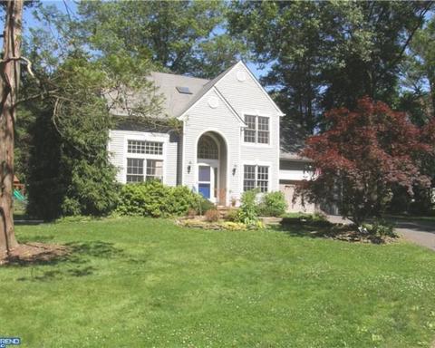 11 E Franklin Ave
